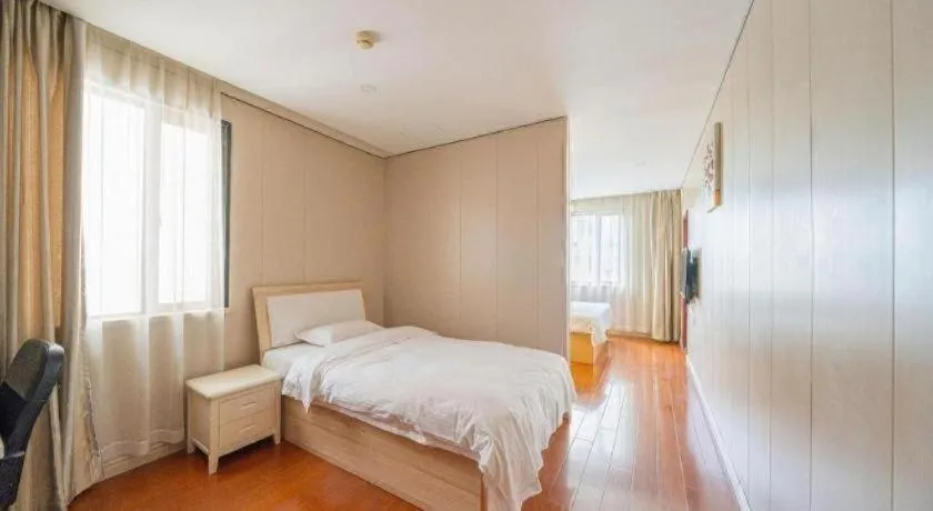 Bed in GreenTree Alliance Shanghai Railway Station QiuJiang Road Hotel