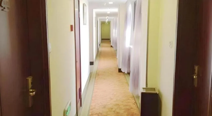 GreenTree Alliance Shanghai Railway Station QiuJiang Road Hotel