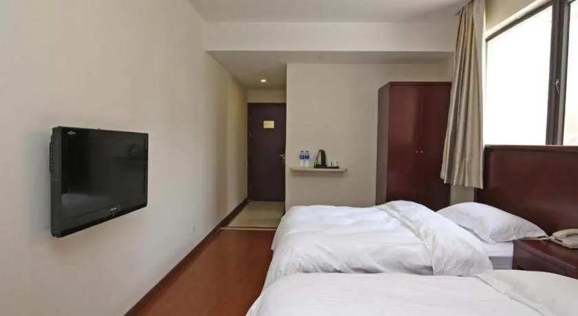 Bed in GreenTree Alliance Shanghai Railway Station QiuJiang Road Hotel