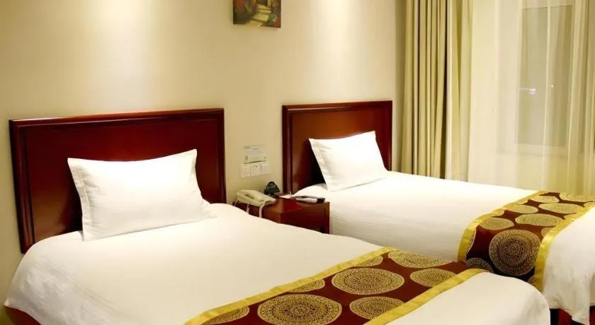 Bed in GreenTree Inn Heze Mudan Road Bus Terminal Station Express Hotel