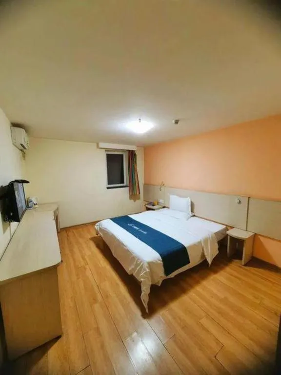 Bed in 7 Days Inn Xi'an North Economic Development Zone 4th Fengcheng Road