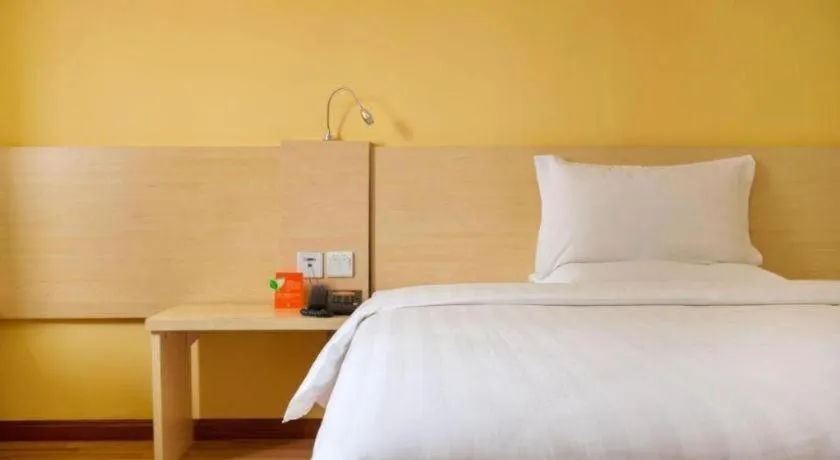 Bed in 7 Days Inn Nanjing Railway Station Xin Mo Fan Road Subway Station Branch