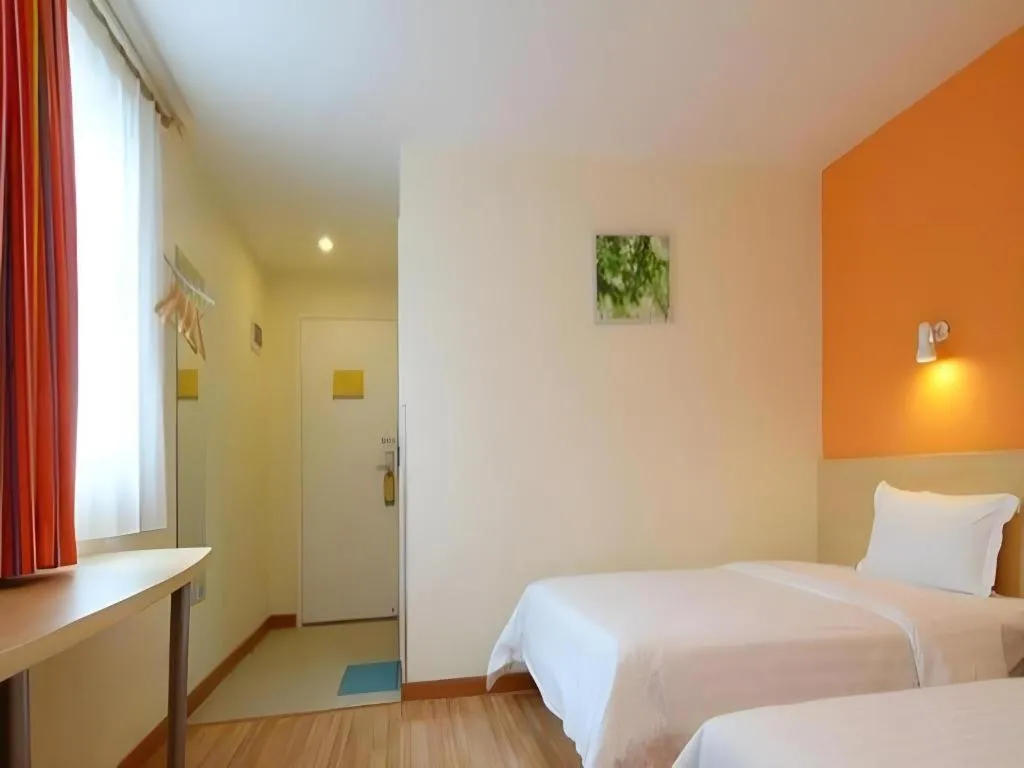 Bed in 7 Days Inn Luoyang Railway Station Wangcheng Avenue