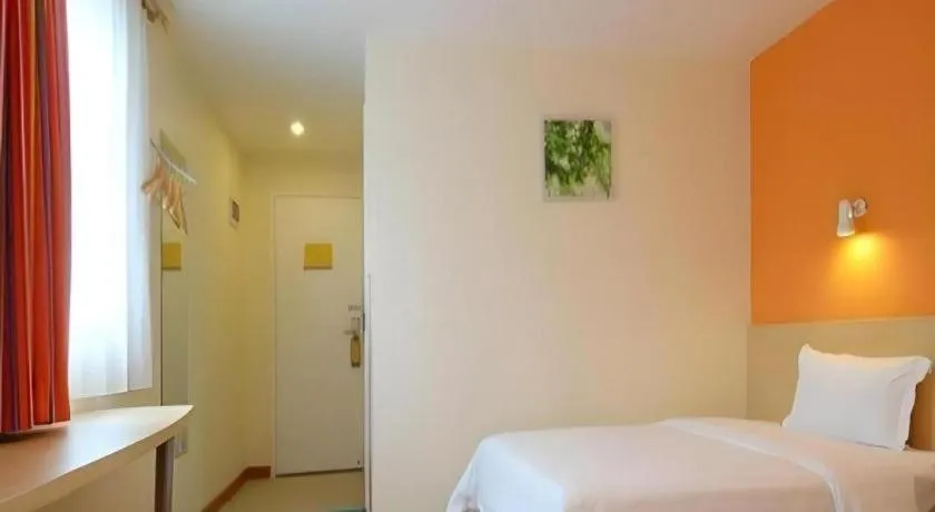 Bed in 7 Days Inn Luoyang Railway Station Wangcheng Avenue