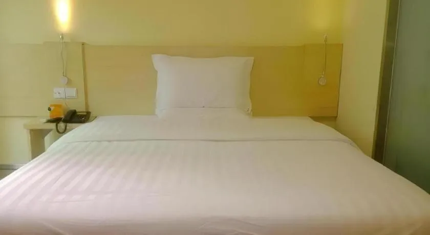 Bed in 7 Days Inn Shangqiu Xiayi Kongzu Avenue