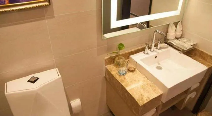 LAVANDE Hotel Dalian Huanan Square North Railway Station