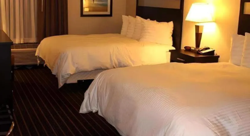 Bed in Alhambra Hotel