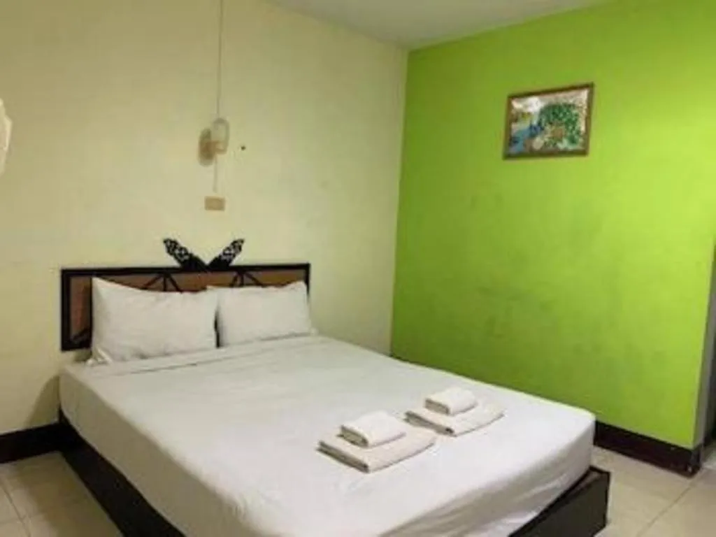 Bed in Ruen View Resort