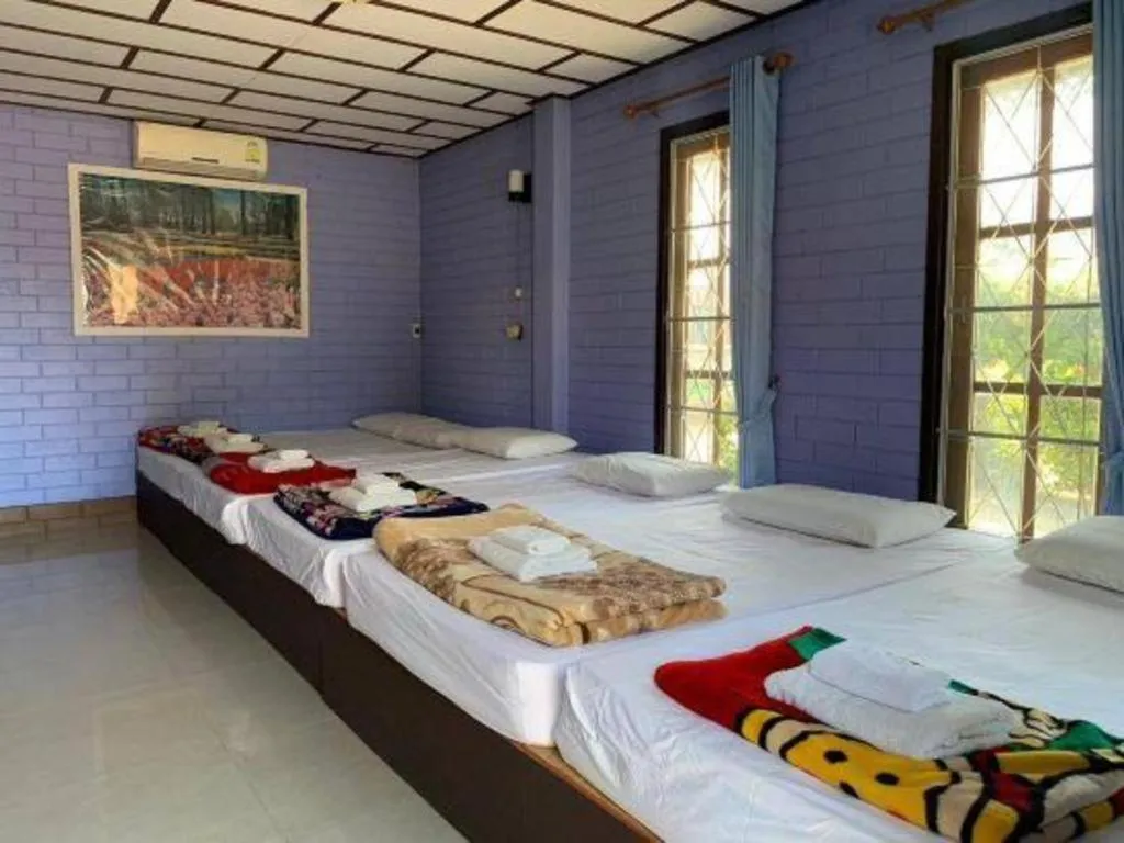 Bed in Ruen View Resort