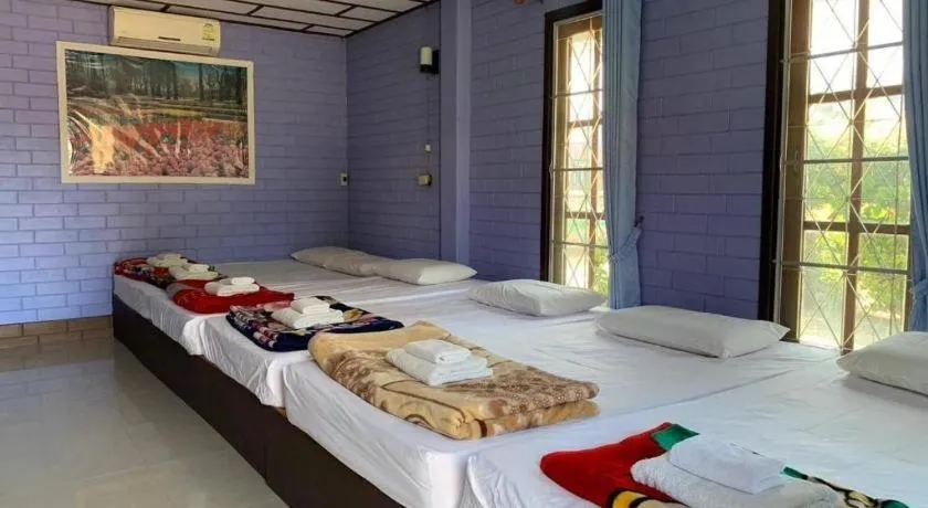 Bed in Ruen View Resort