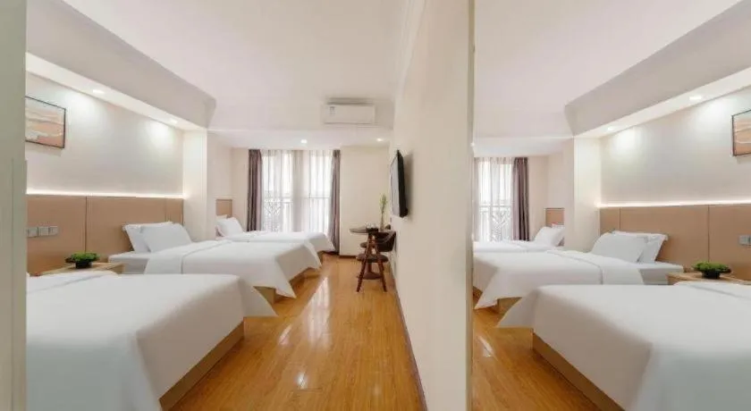 Bed in GreenTree Inn Chengdu North Railway Station Beichengtianjie Business Hotel