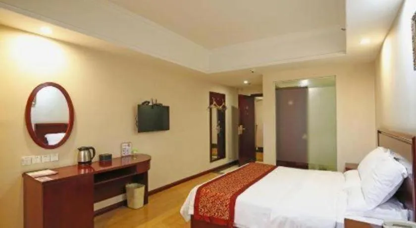 Bed in GreenTree Inn Chengdu North Railway Station Beichengtianjie Business Hotel