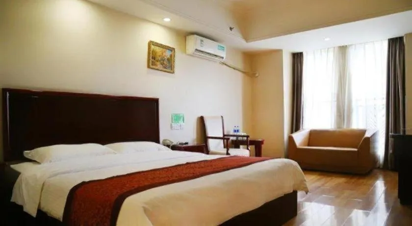 Bed in GreenTree Inn Chengdu North Railway Station Beichengtianjie Business Hotel