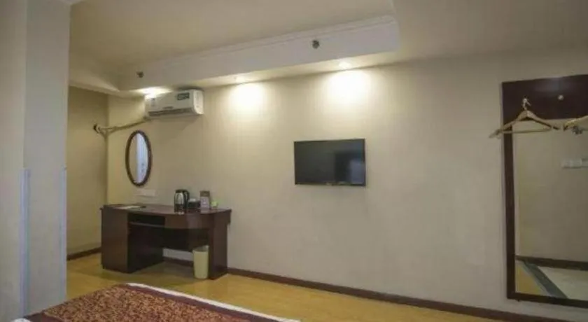 Bed in GreenTree Inn Chengdu North Railway Station Beichengtianjie Business Hotel