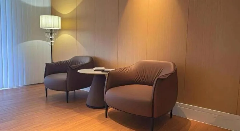 Lake Piedmont International Hotel