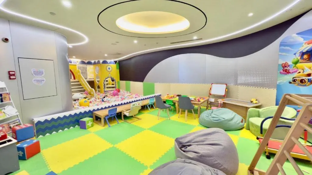 Lake Piedmont International Hotel