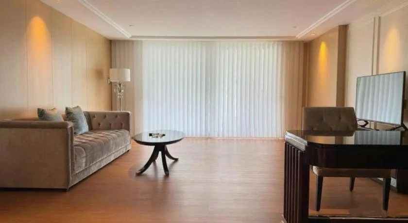 Lake Piedmont International Hotel