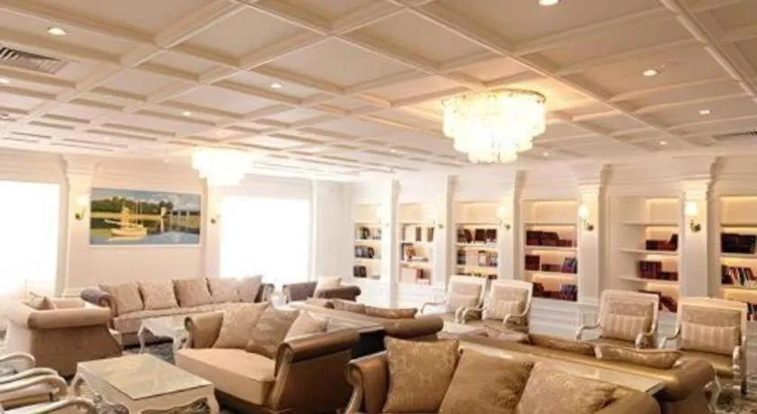 Lake Piedmont International Hotel