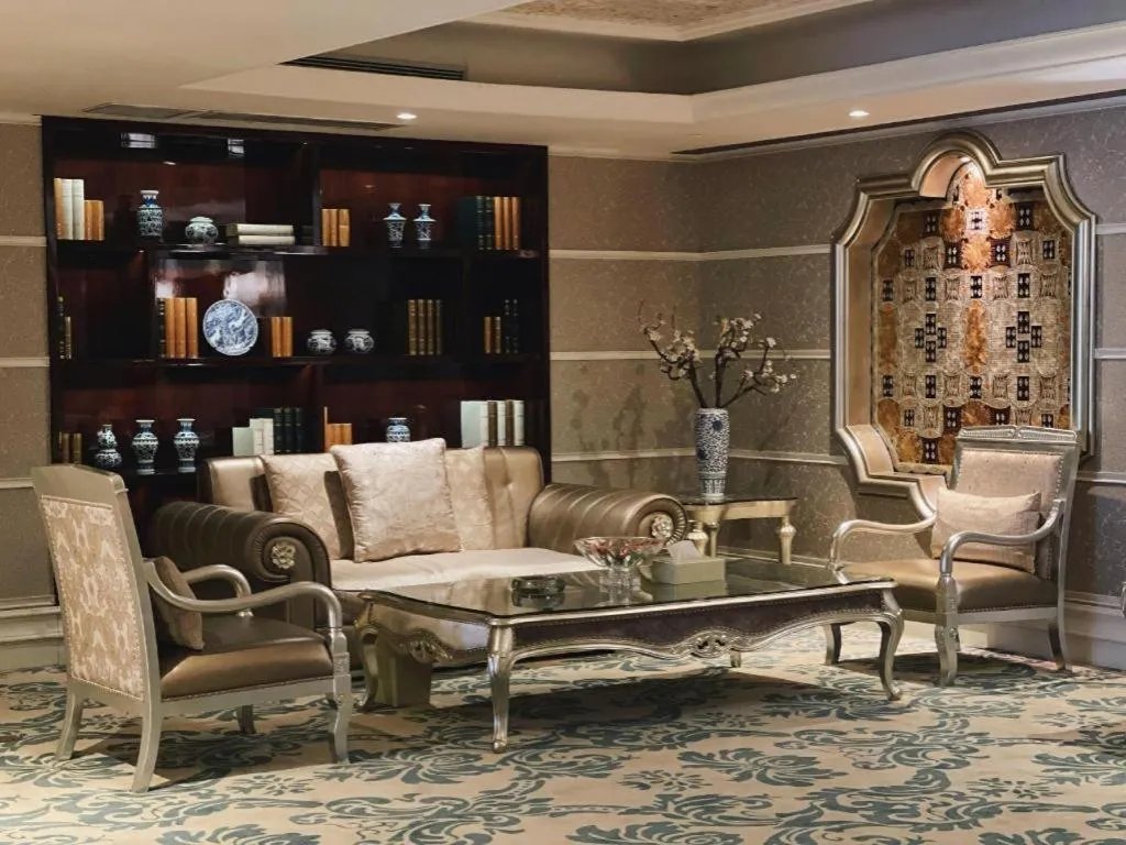 Lake Piedmont International Hotel