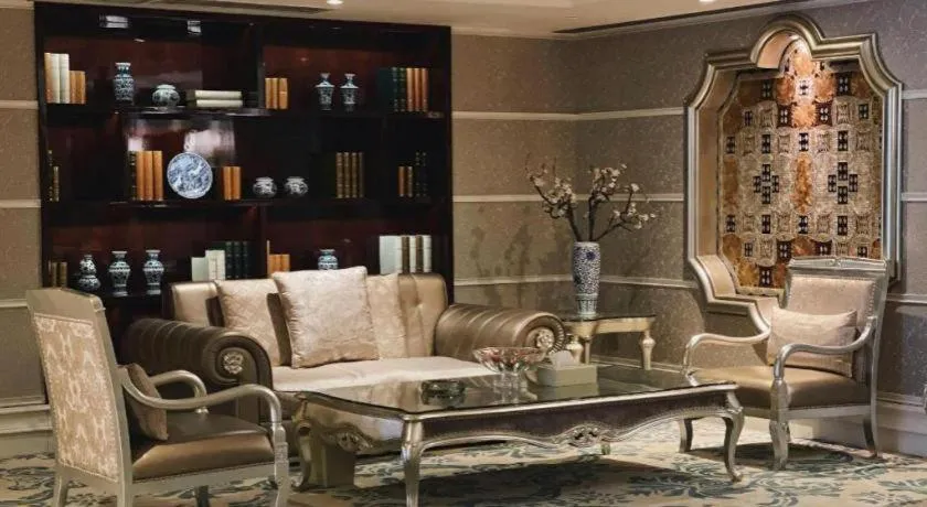 Lake Piedmont International Hotel