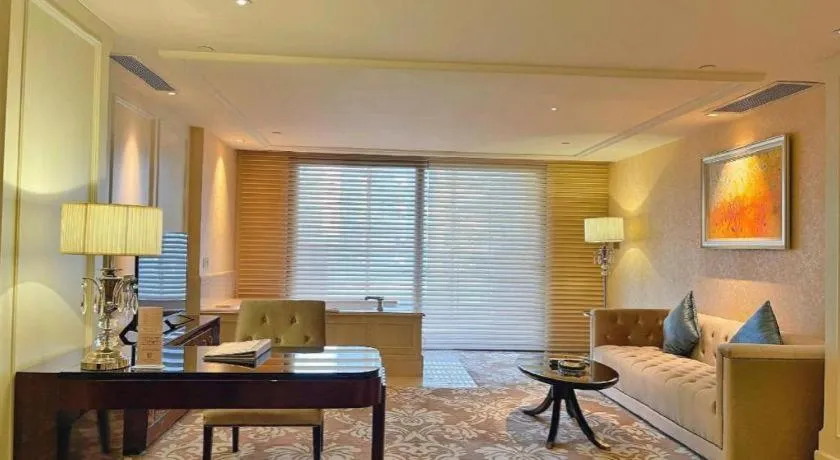 Lake Piedmont International Hotel