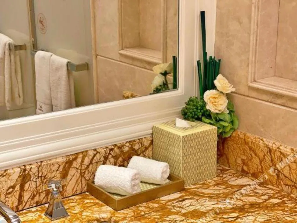 Lake Piedmont International Hotel