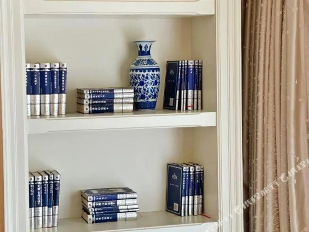 Lake Piedmont International Hotel