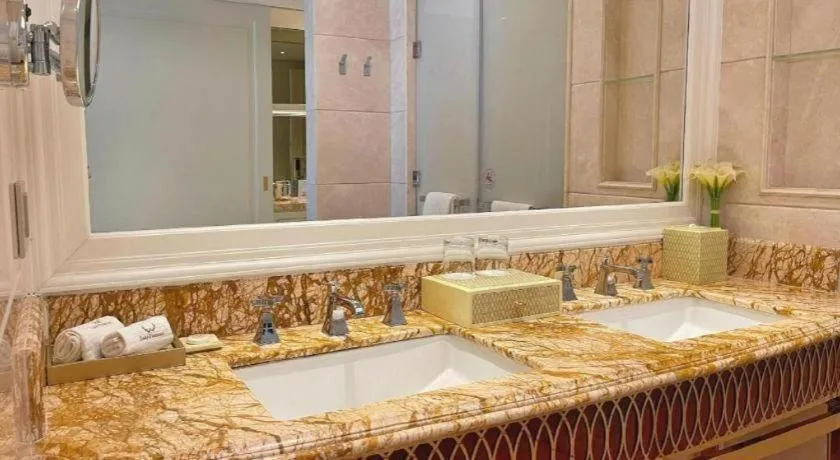 Lake Piedmont International Hotel