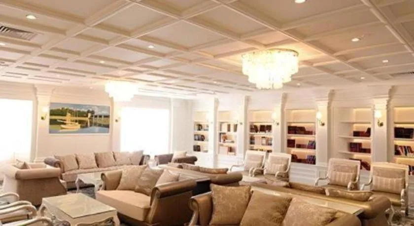 Lake Piedmont International Hotel