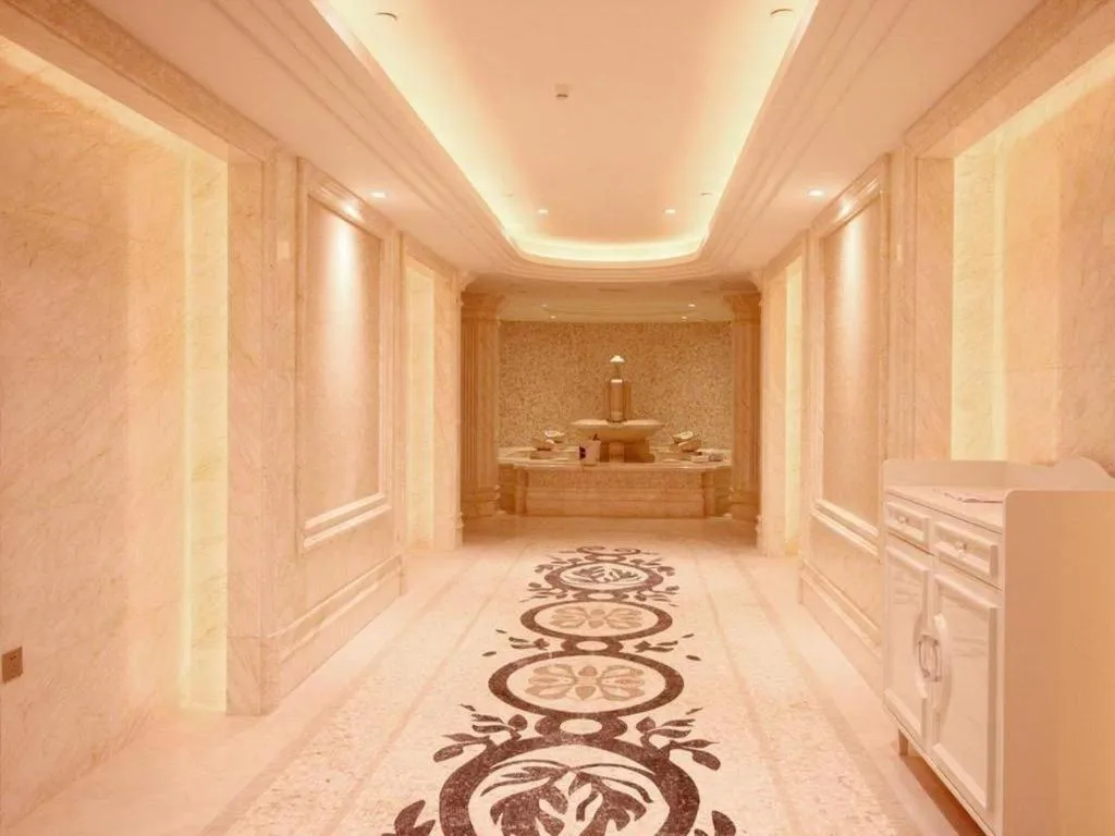 Lake Piedmont International Hotel