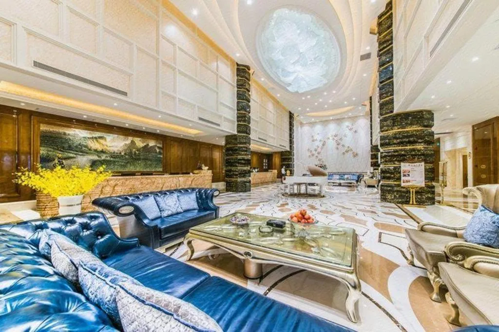 Lake Piedmont International Hotel