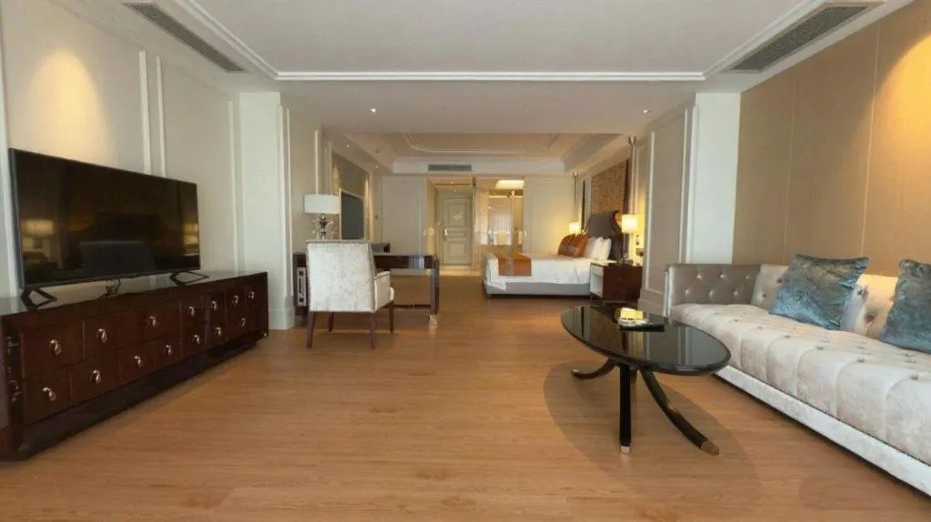 Lake Piedmont International Hotel