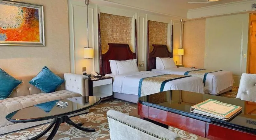 Bed in Lake Piedmont International Hotel