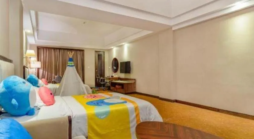 Bed in Country Garden Phoenix Hotel Maoming