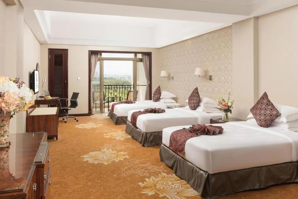 Bed in Country Garden Phoenix Hotel Maoming