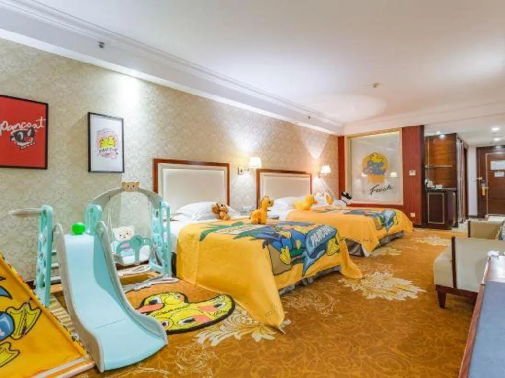 Bed in Country Garden Phoenix Hotel Maoming