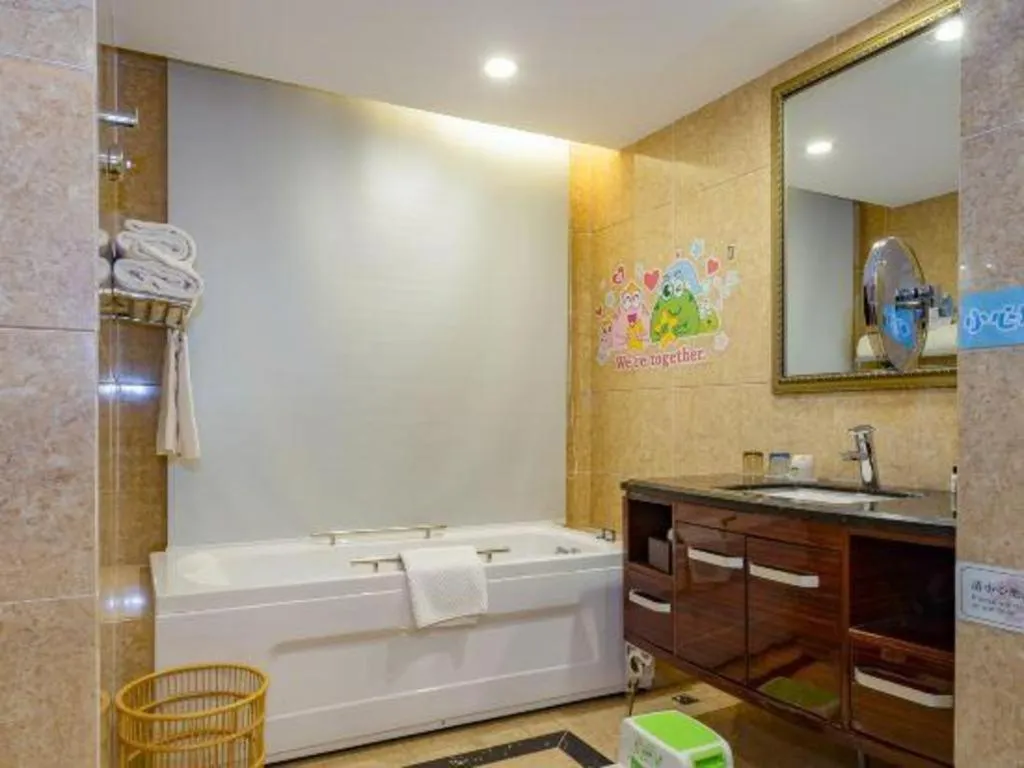 Bed in Country Garden Phoenix Hotel Maoming