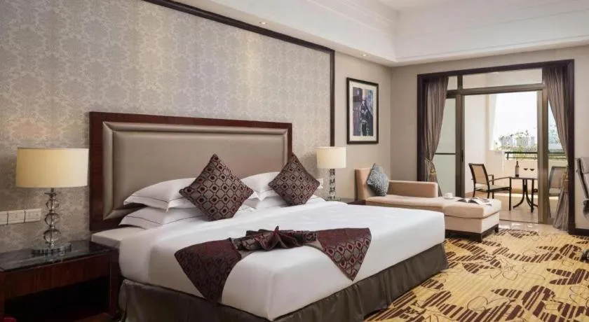 Bed in Country Garden Phoenix Hotel Maoming