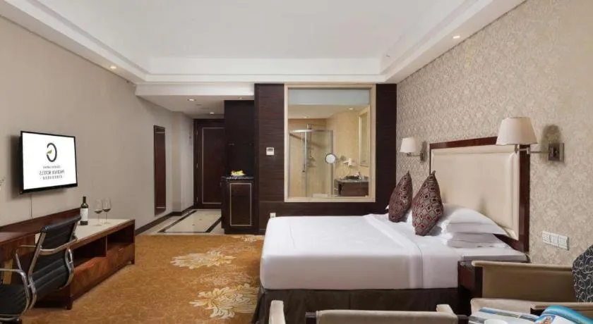 Bed in Country Garden Phoenix Hotel Maoming