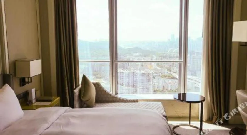 Bed in Ming Du Lakeside Hotel Nanning