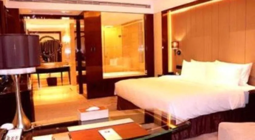Bed in Wyndham Grand Plaza Royale Xianglin Shaoyang