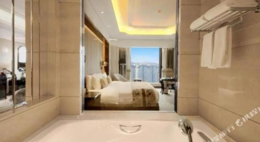 Bed in Wyndham Grand Plaza Royale Xianglin Shaoyang