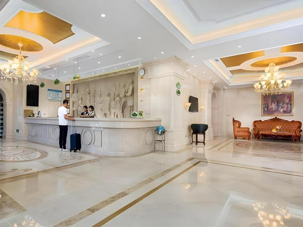 Vienna Hotel Tianjin Huaming