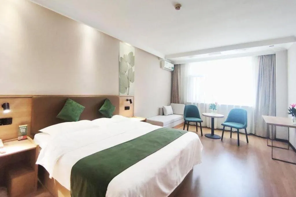 Bed in GreenTree Inn Beijing Daxing Xingye Street Liyuan Business Hotel