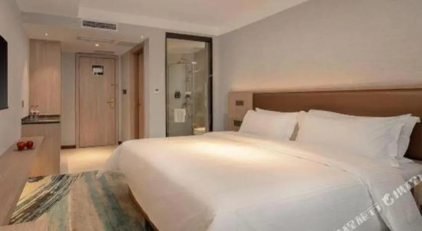 Bed in GreenTree Inn Ganzhou Sankang Temple DaRunFa Express Hotel