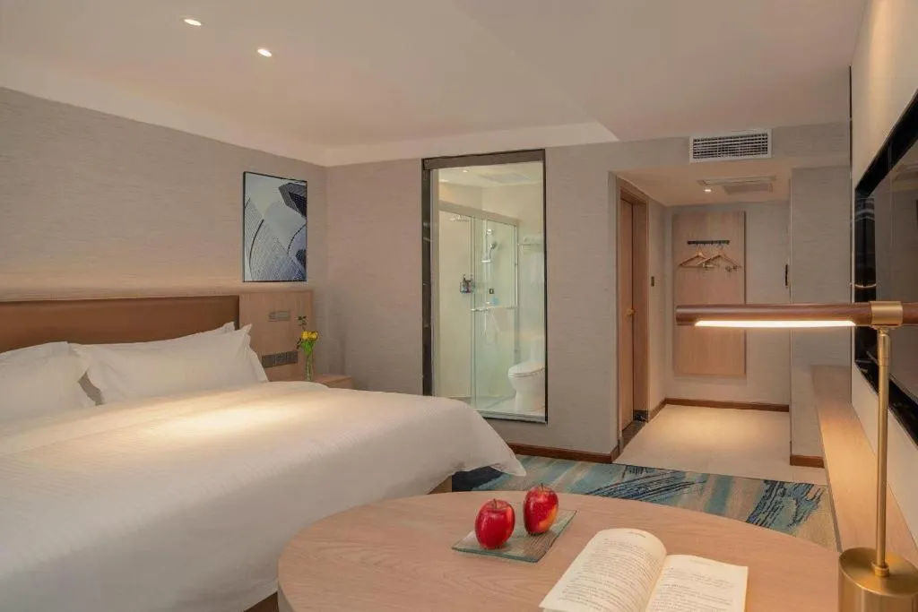 Bed in GreenTree Inn Ganzhou Sankang Temple DaRunFa Express Hotel