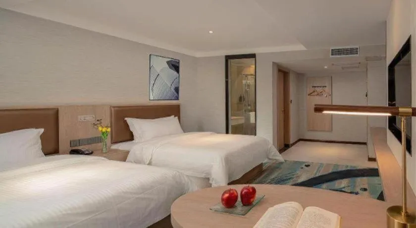 Bed in GreenTree Inn Ganzhou Sankang Temple DaRunFa Express Hotel