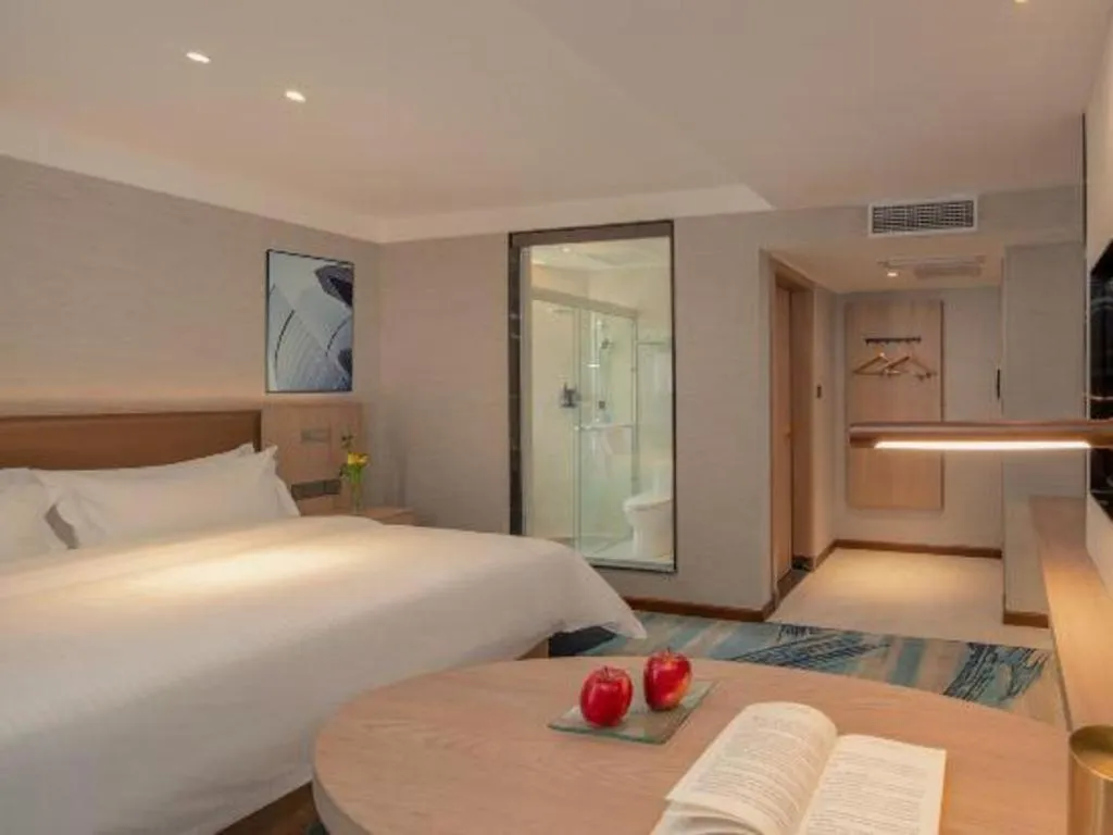 Bed in GreenTree Inn Ganzhou Sankang Temple DaRunFa Express Hotel