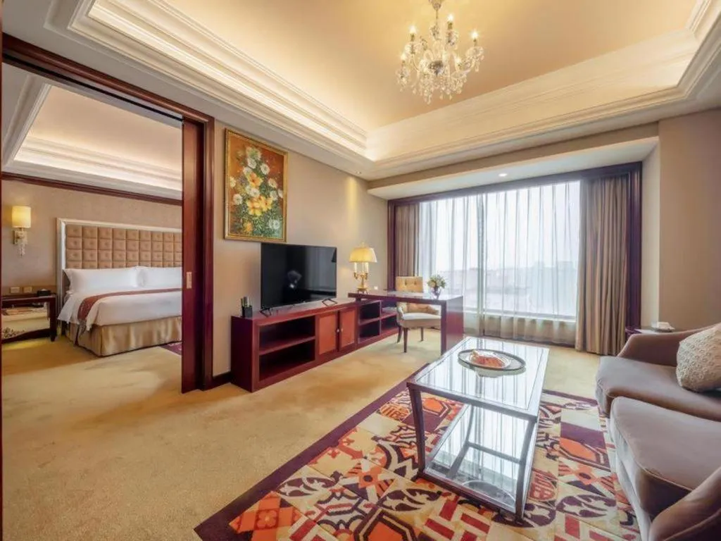 Bed in Shenyang Royal Wan Xin Hotel