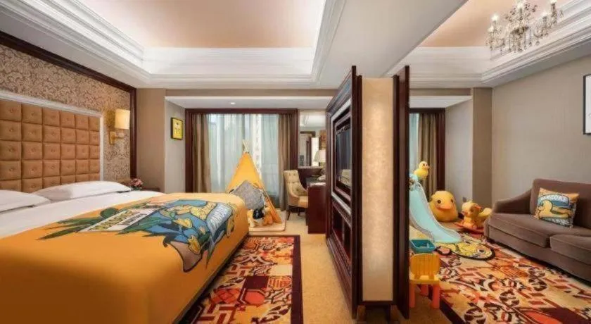 Bed in Shenyang Royal Wan Xin Hotel